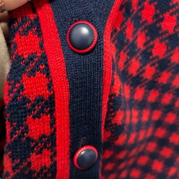 100% Wool Pendleton Sweater Vest - Picture 2 of 4